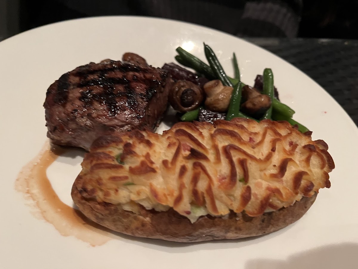 The Keg Steakhouse + Bar - Yaletown — photo 4