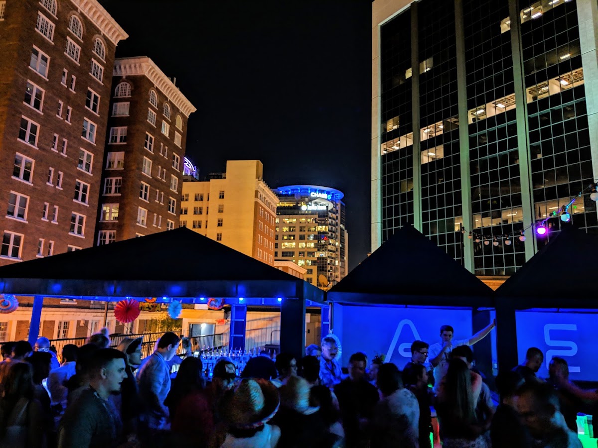 Aero Rooftop Bar & Lounge — photo 4
