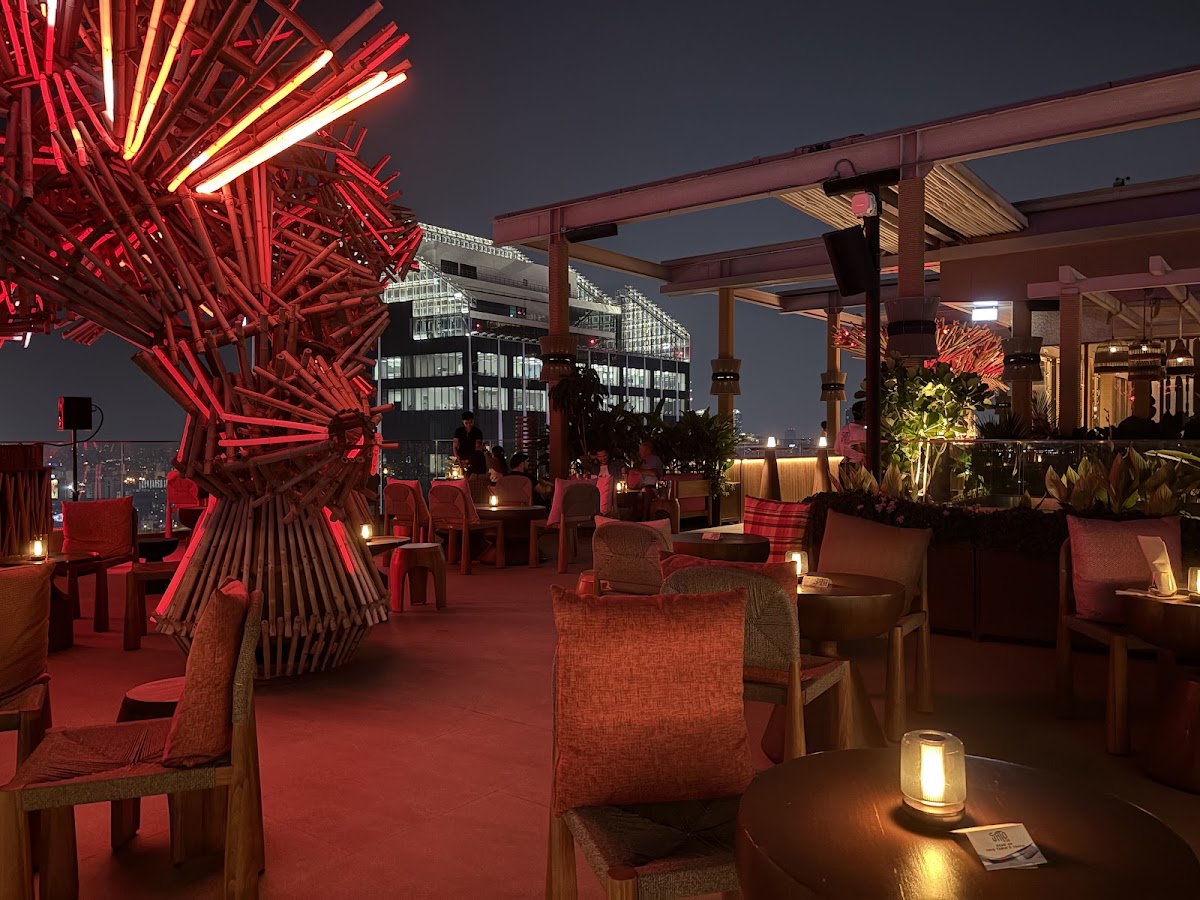 Sato San Rooftop Bar — photo 4