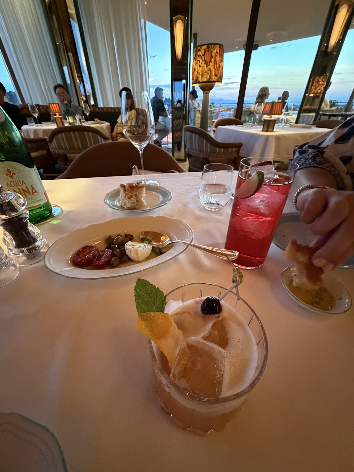 Cosimo Rooftop Restaurant & Bar — photo 4