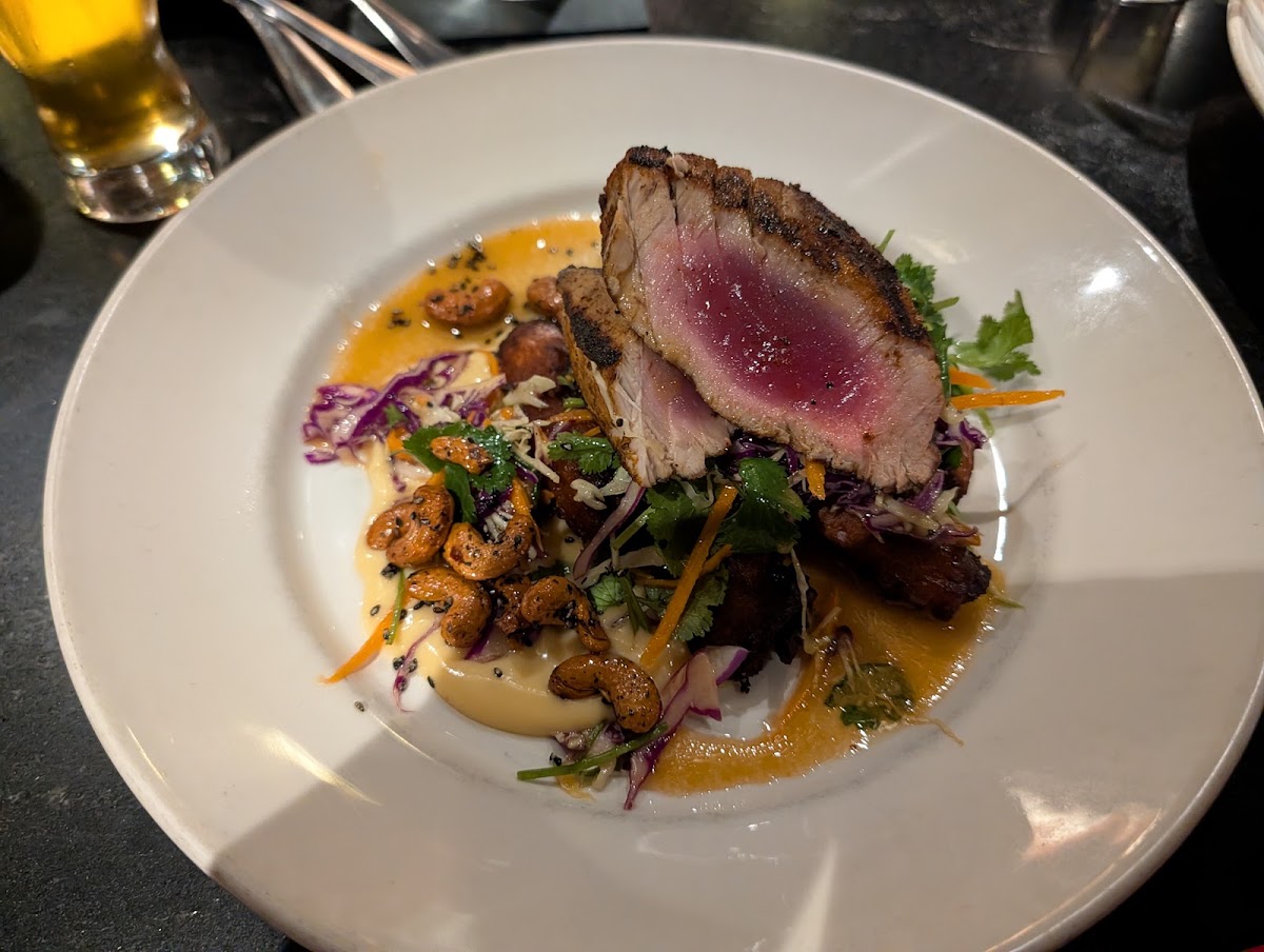 Q Restaurant & Bar — photo 4