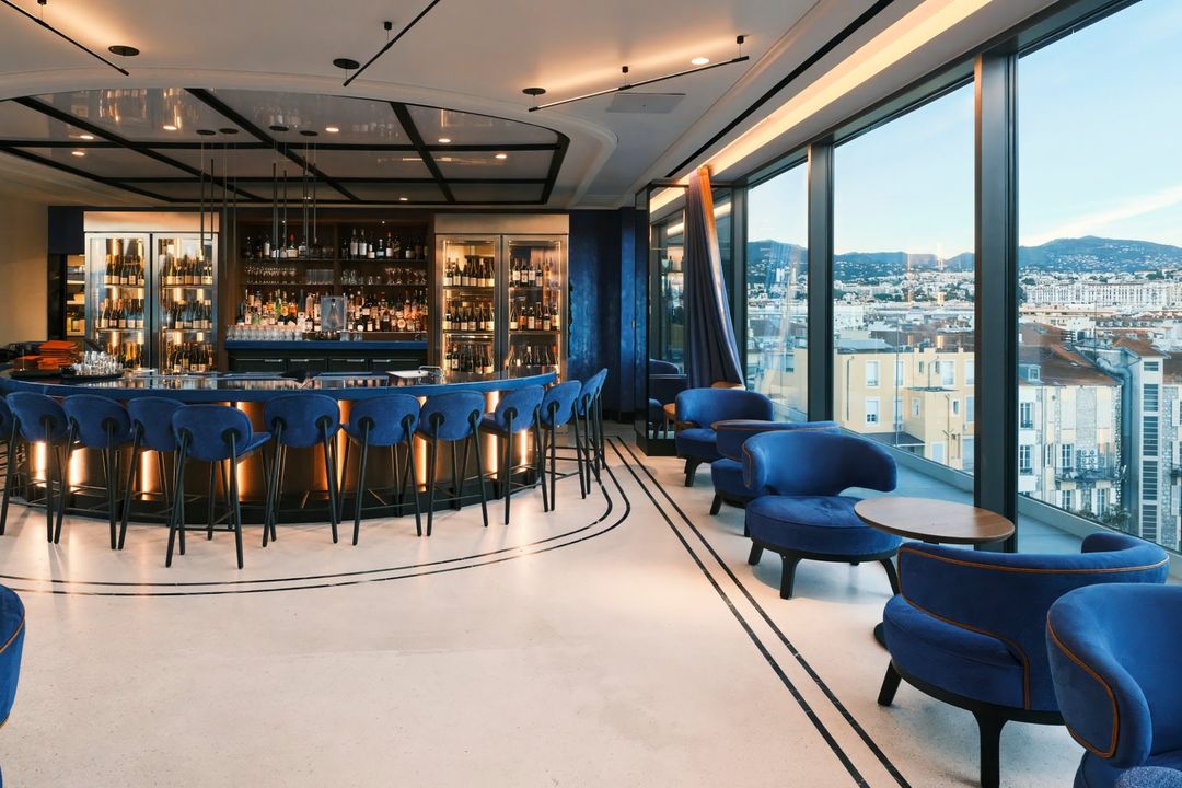 Taulissa — Restaurant & Rooftop — photo 4