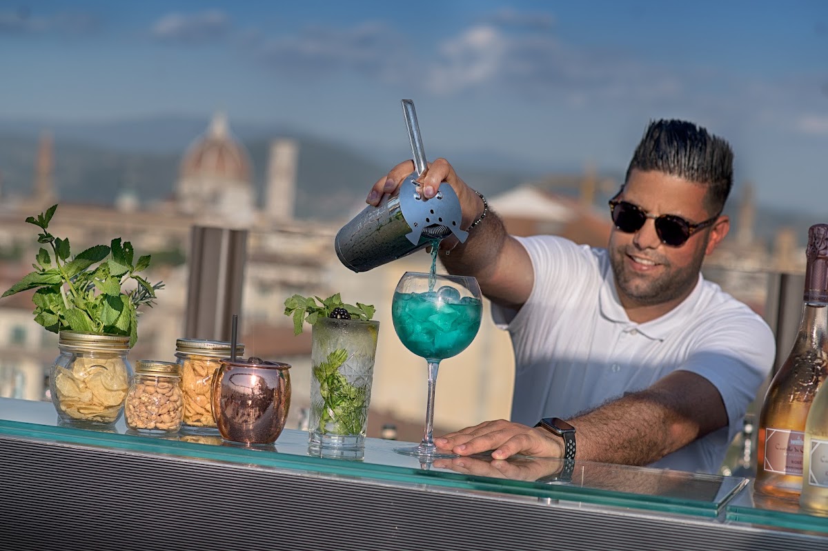 Narciso Restaurant & Rooftop Pool Bar — photo 4