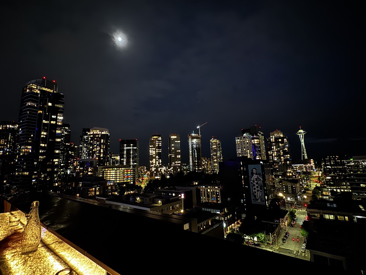 Altitude Sky Lounge — photo 4