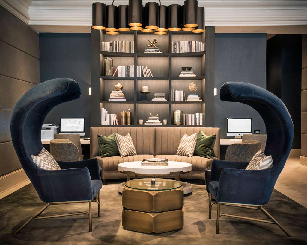 LondonHouse — photo 4