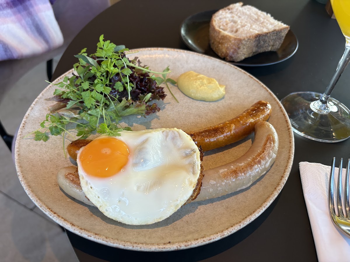 SOLID Rooftop Brunch Restaurant — photo 4