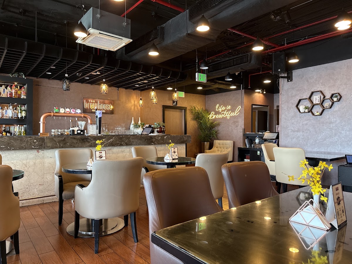 The Brewhouse Gastro Pub Abu Dhabi — photo 4