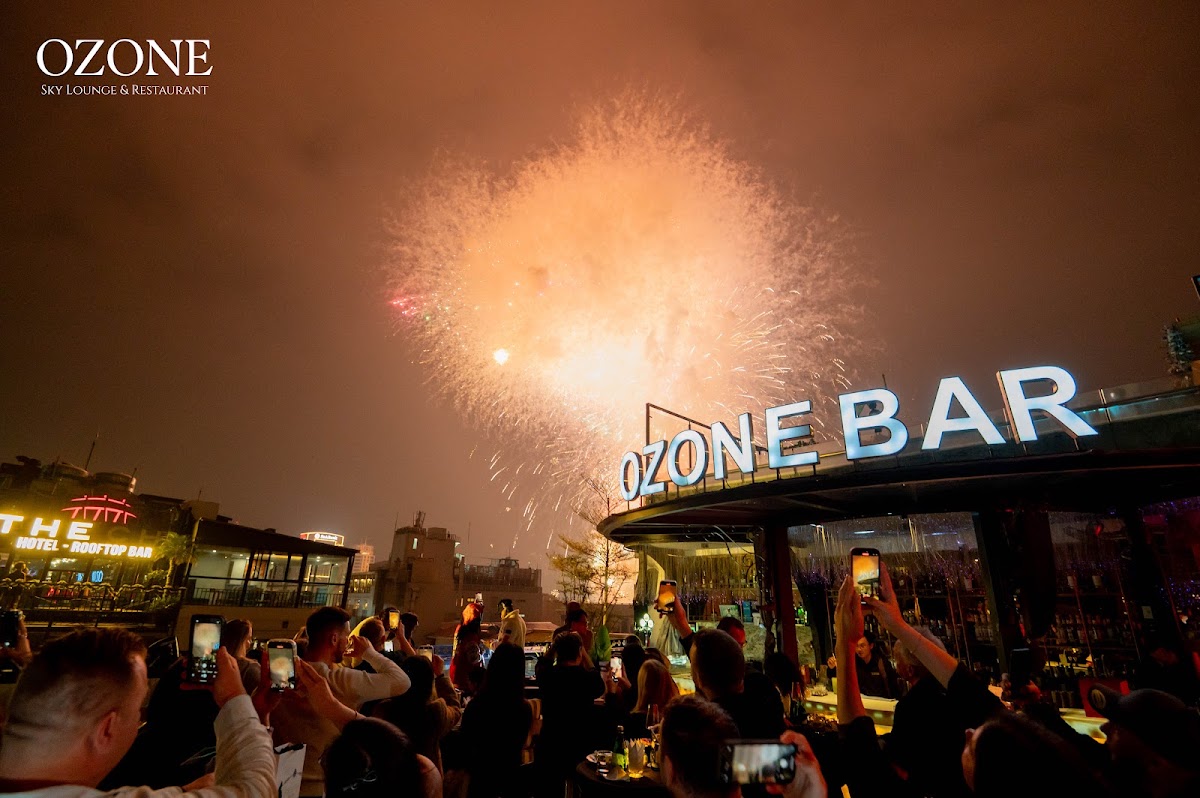 Ozone Sky Lounge & Restaurant Hanoi — photo 4