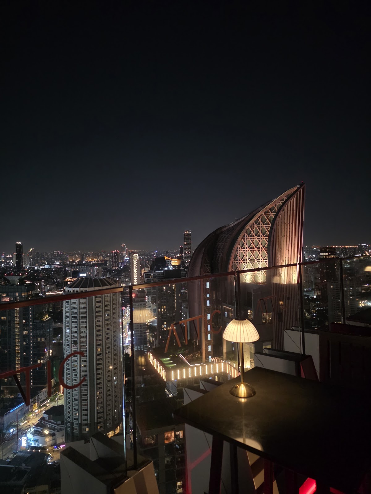 Octave Rooftop Lounge & Bar — photo 4