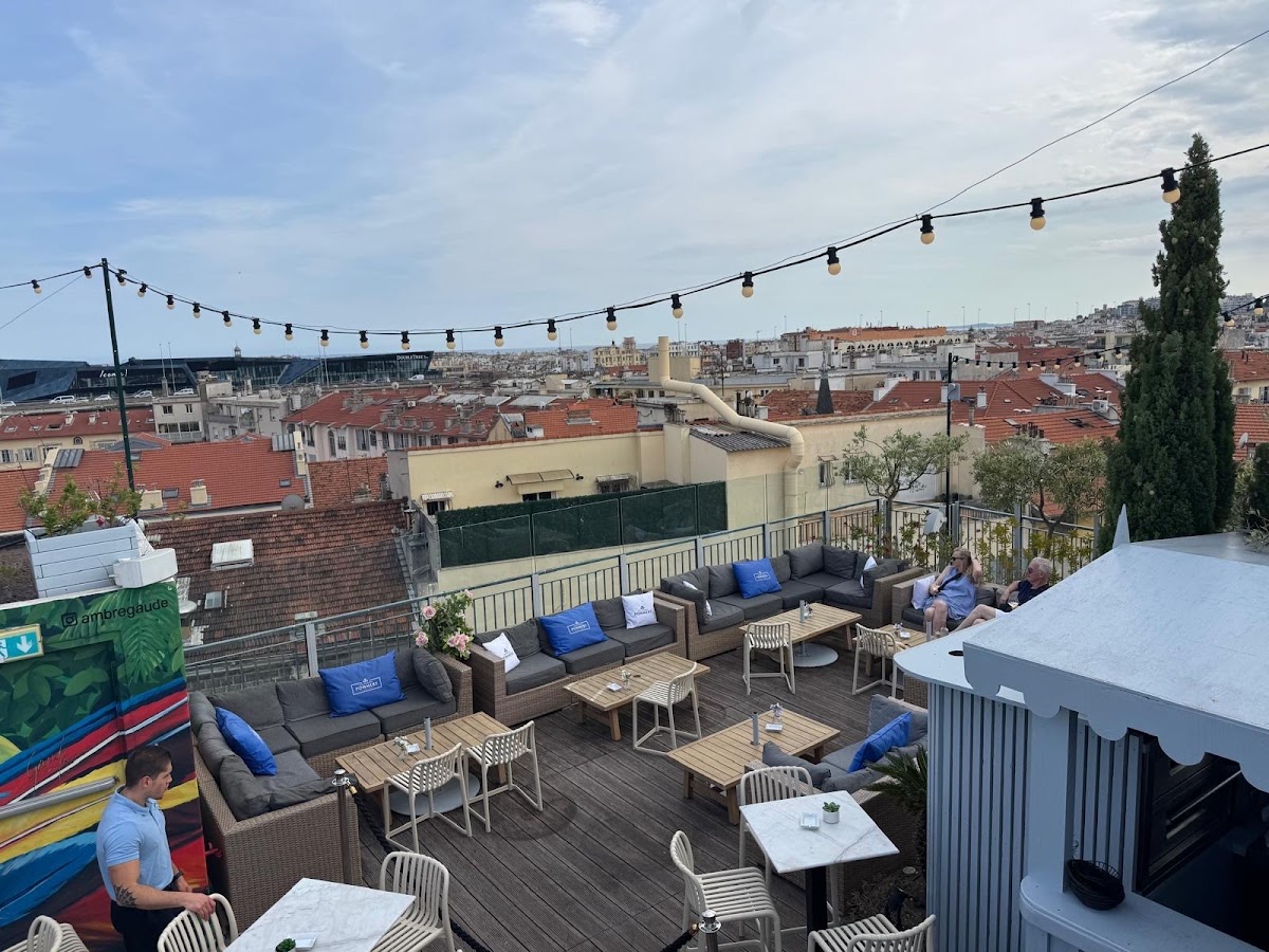 Rooftop Monsigny — photo 4