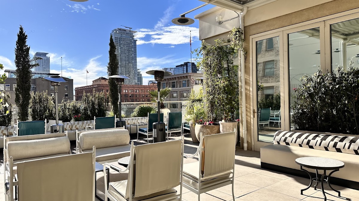Florentín Rooftop Bar — photo 4