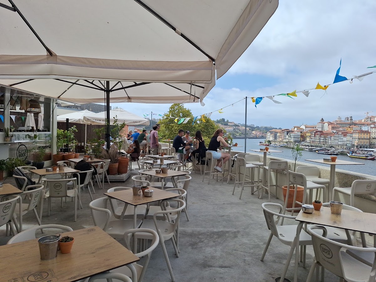 Bite Rooftop — photo 5