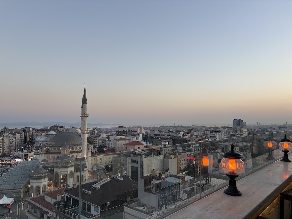 Gönen Rooftop Ocakbaşı Terrace Restaurant & Roof Bar — photo 5
