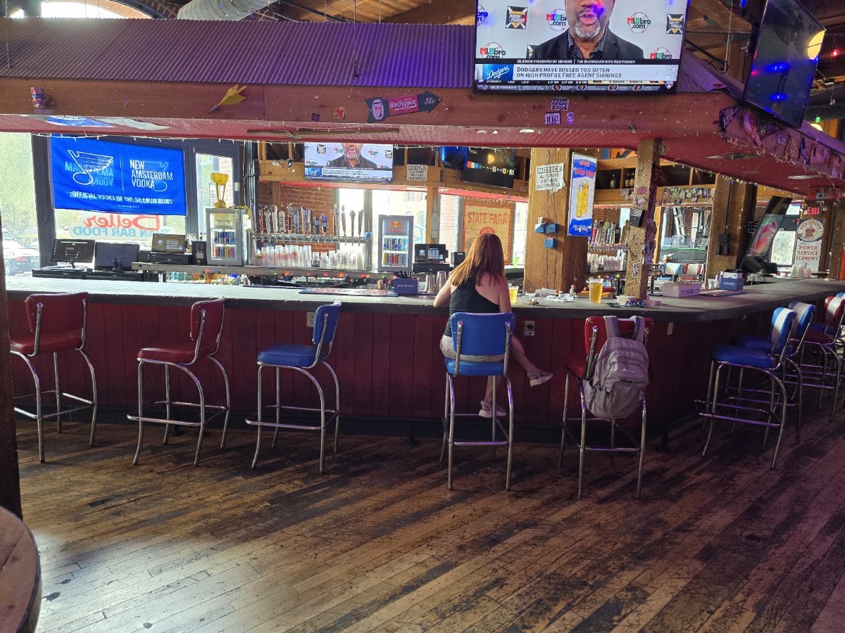 Tin Roof — photo 5