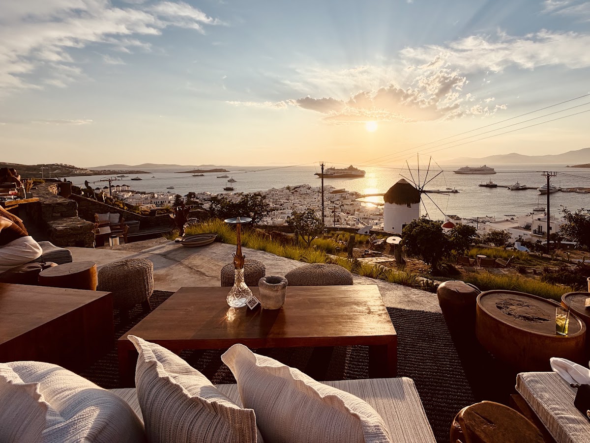 Numi Sunset Bar — photo 5