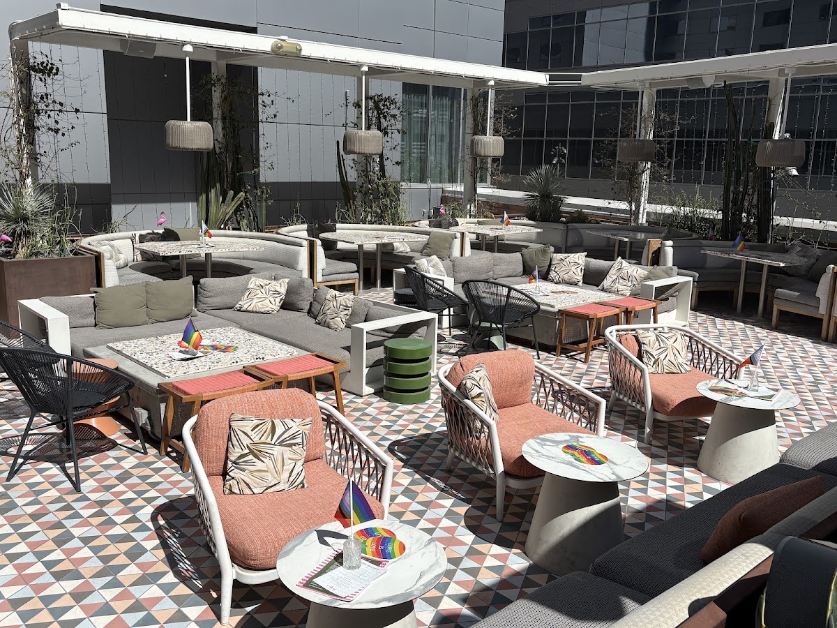 Eden Rooftop Bar — photo 5