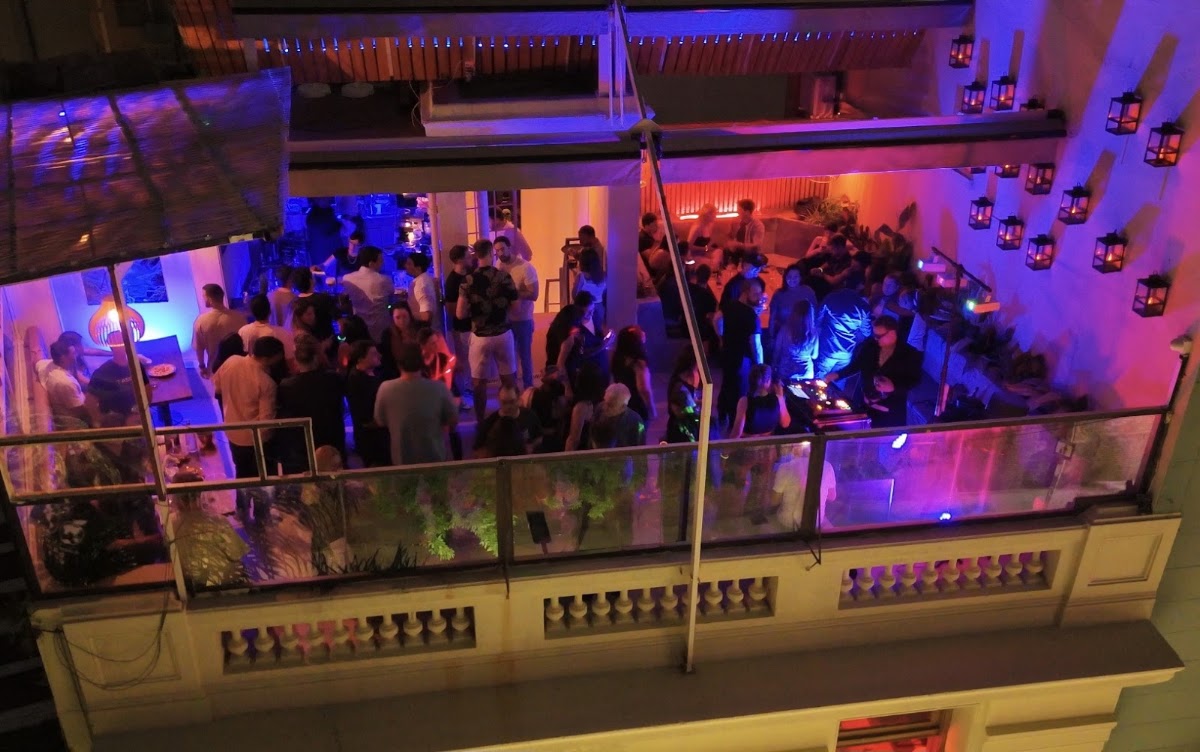 Aura Sky Bar - Sushi & Rooftop — photo 5