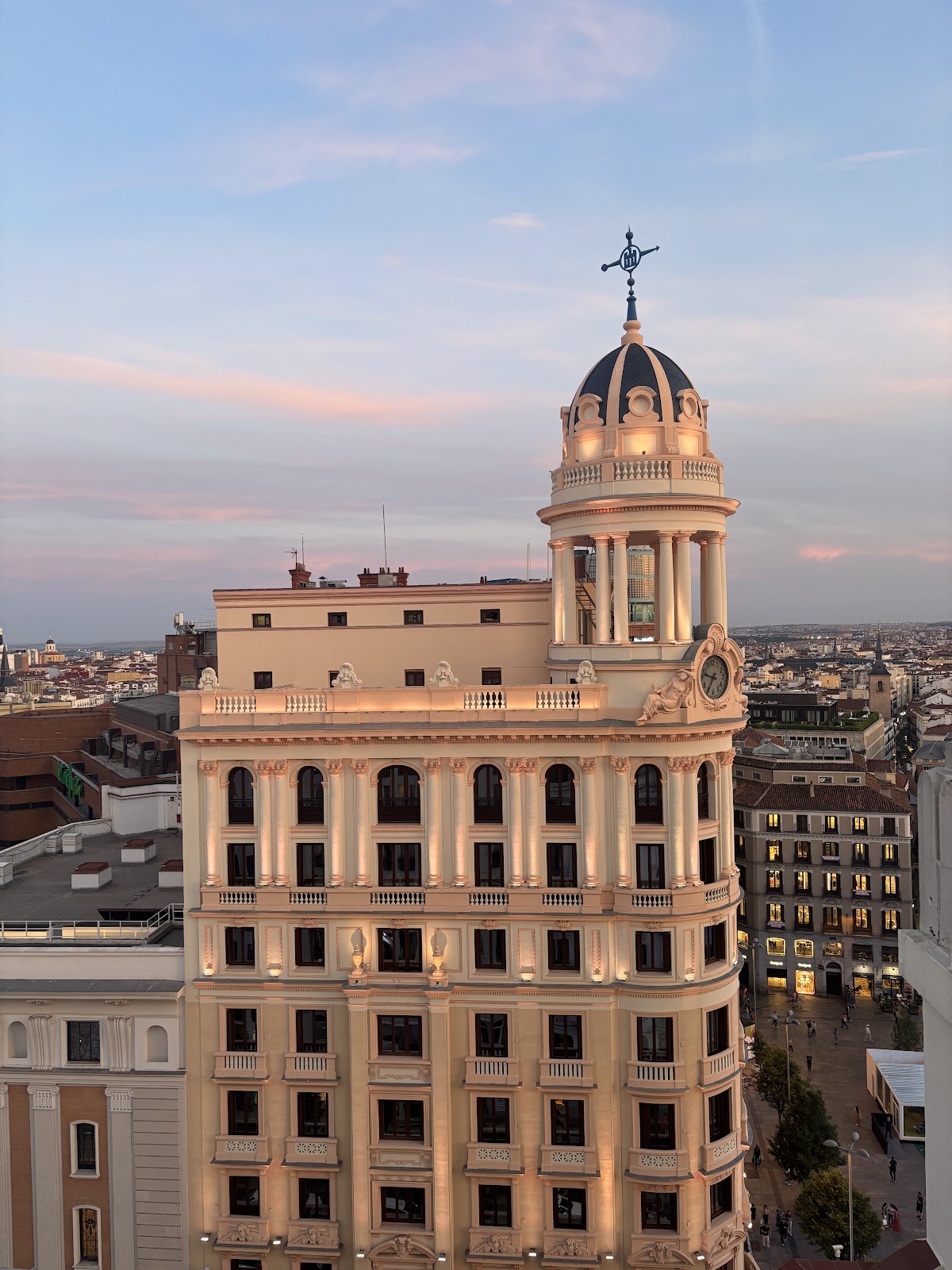 Sky 44 Rooftop Terraza & Bar Madrid — photo 5