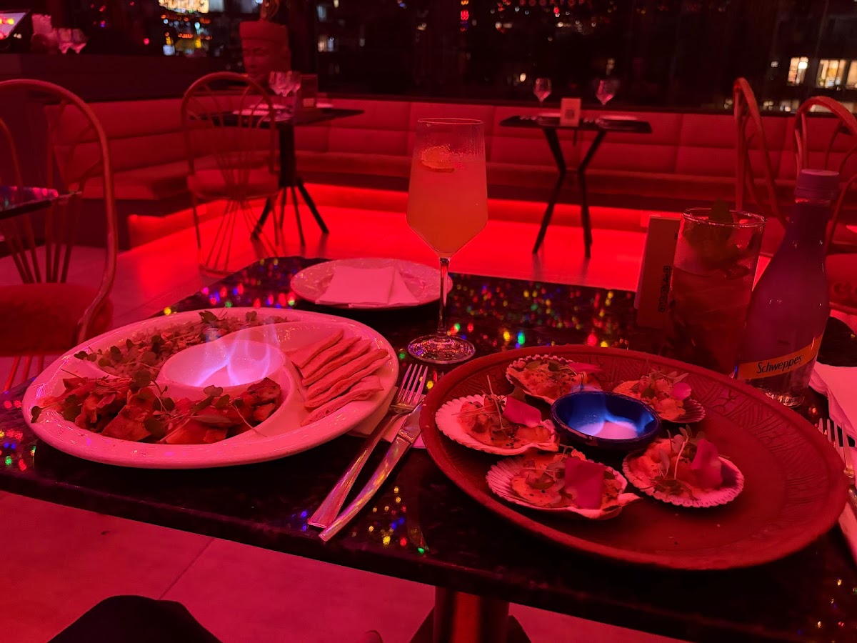 Bombay Rooftop | Restaurante Fusión Del Medio Oriente — photo 5