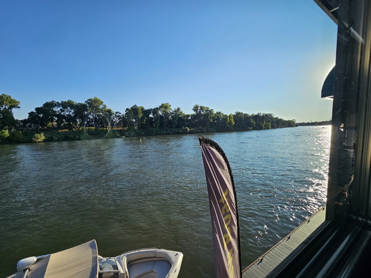 The Virgin Sturgeon Restaurant & Marina — photo 5
