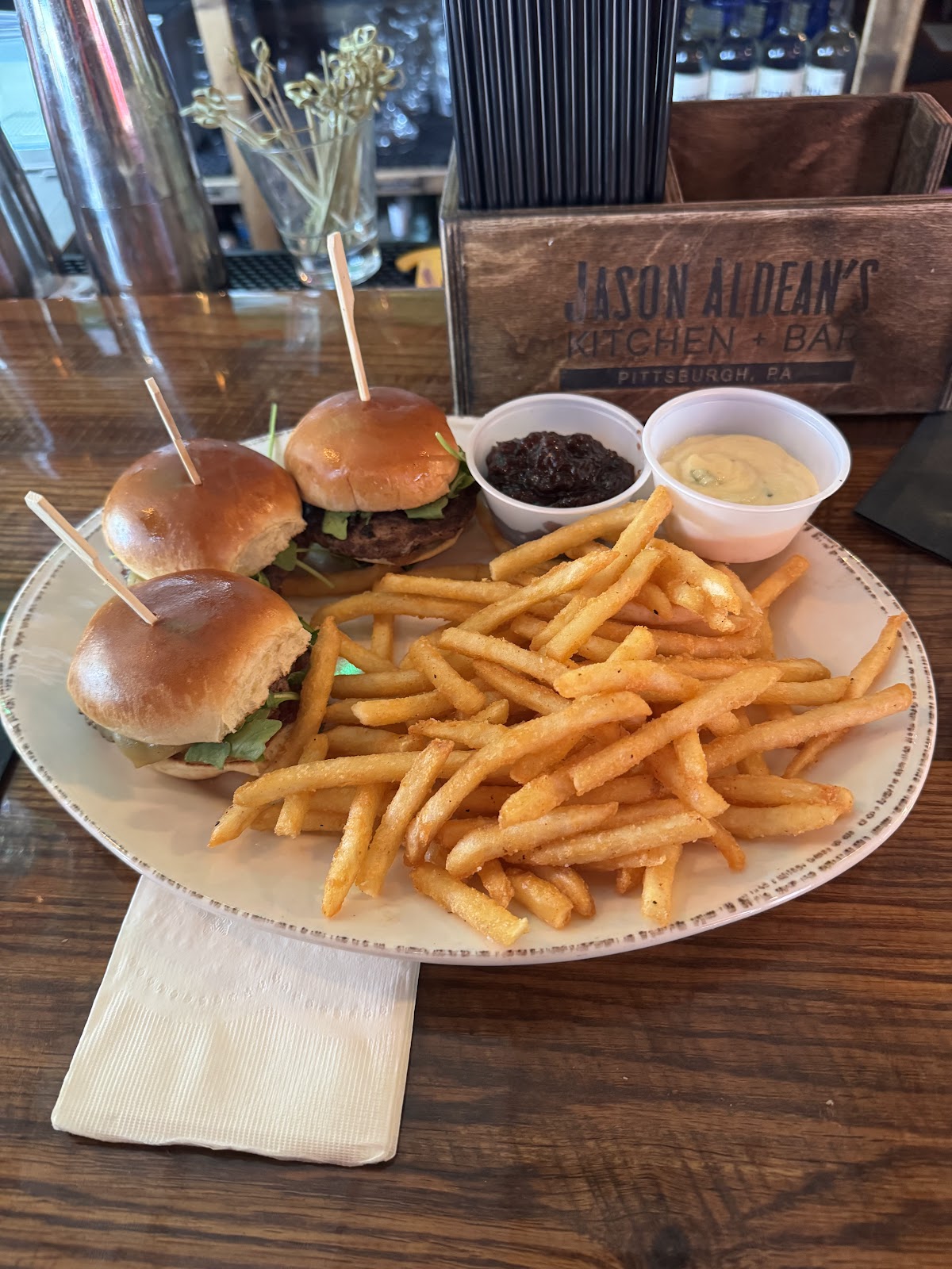 Jason Aldean's Kitchen + Bar — photo 5
