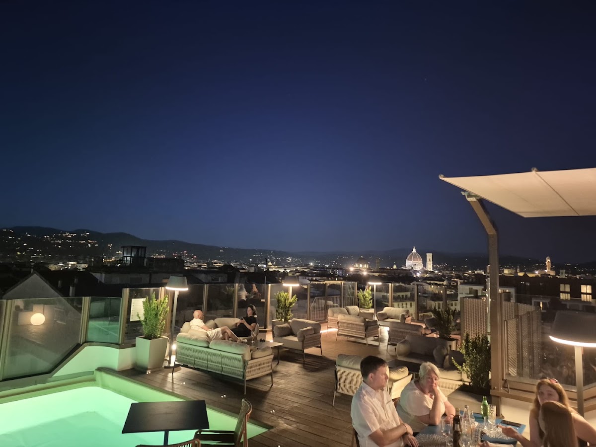 Narciso Restaurant & Rooftop Pool Bar — photo 5