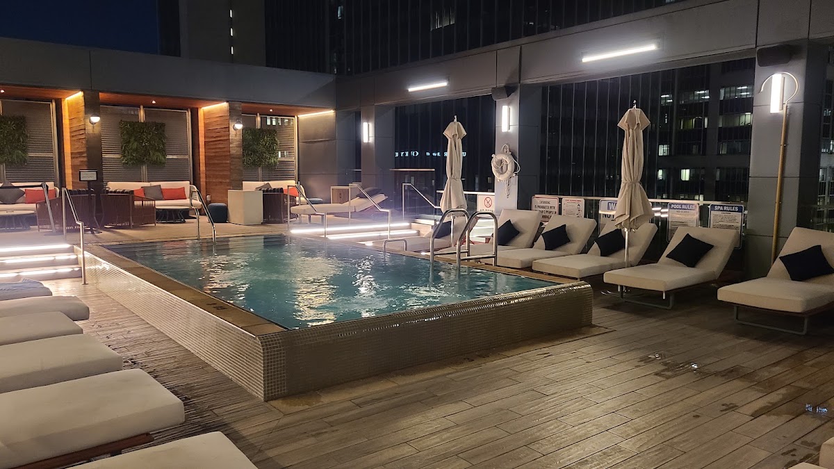Bobby Hotel Rooftop Lounge — photo 5