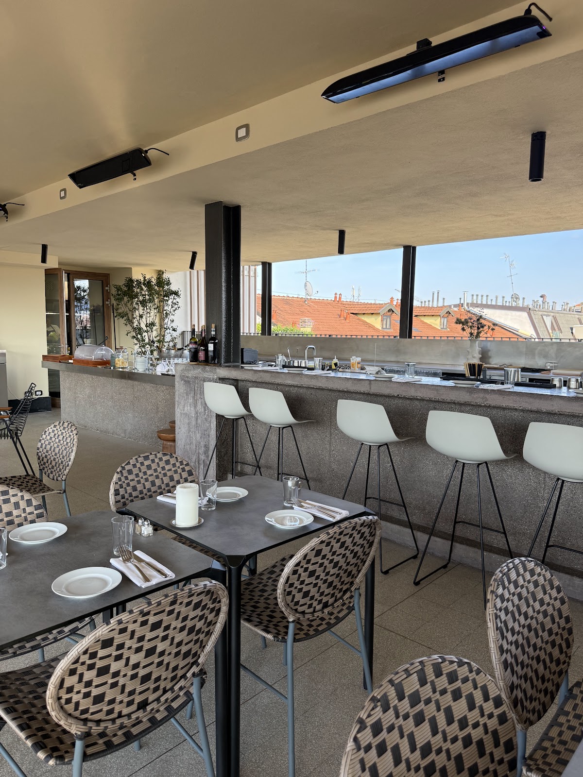 FIVE rooftop restaurant — photo 5