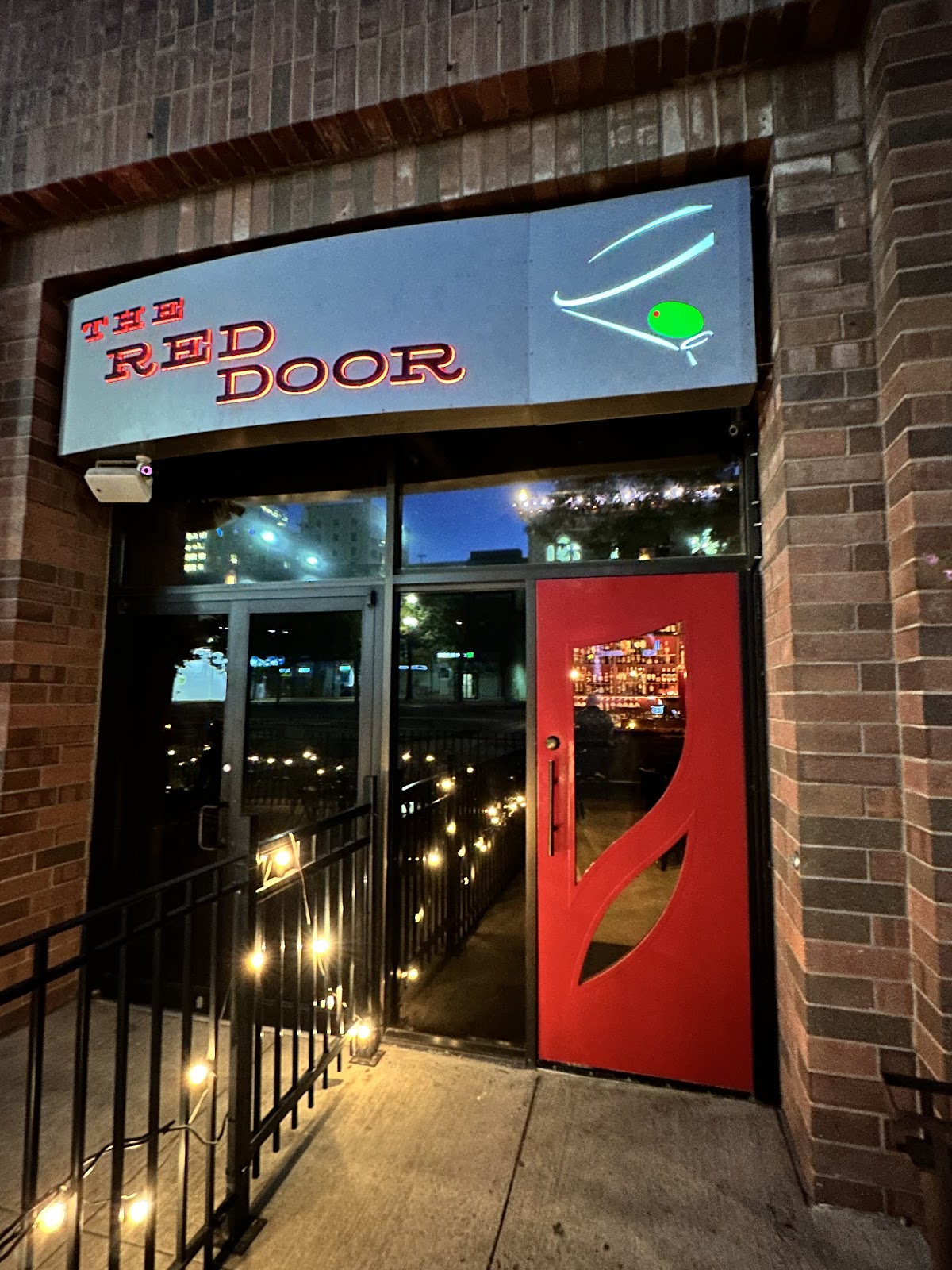 The Red Door — photo 5