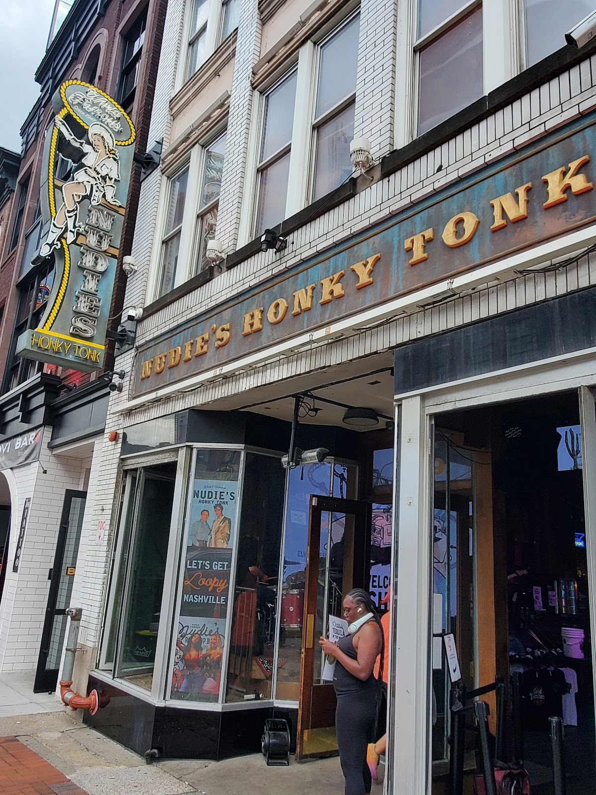 Nudie's Honky Tonk — photo 6