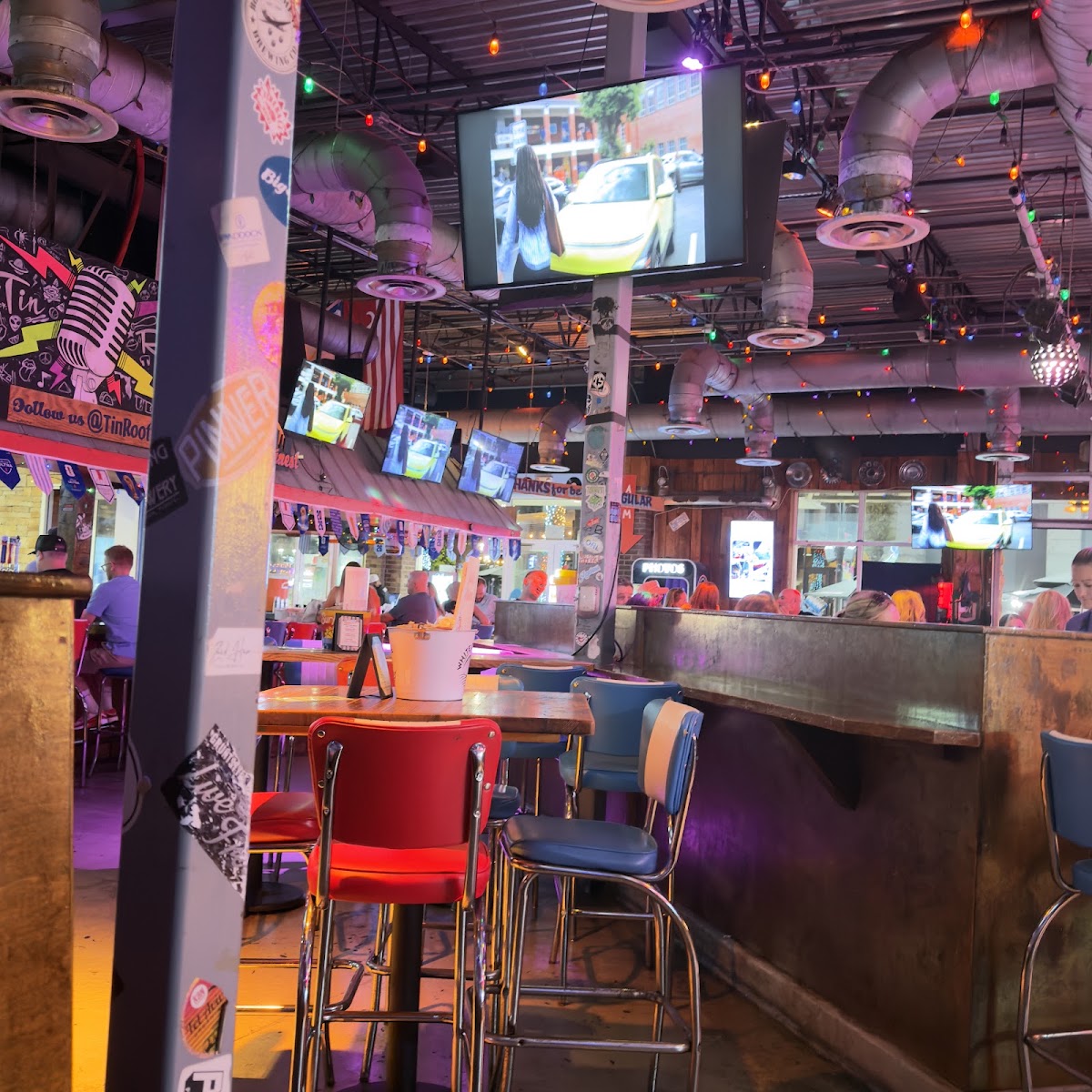 Tin Roof — photo 6