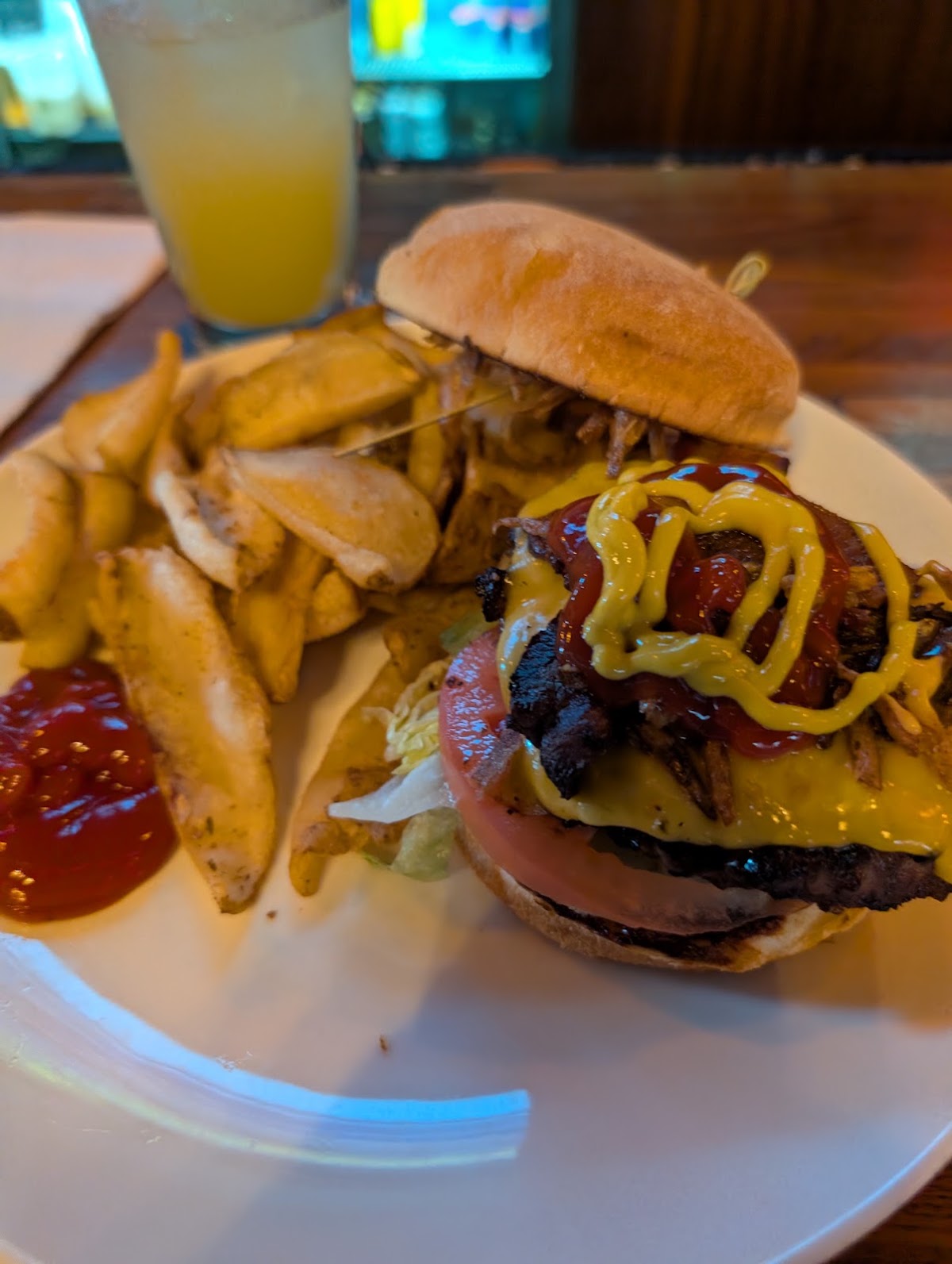 Uncle Buck’s | Dinner, Drinks, Rooftop Bar — photo 6