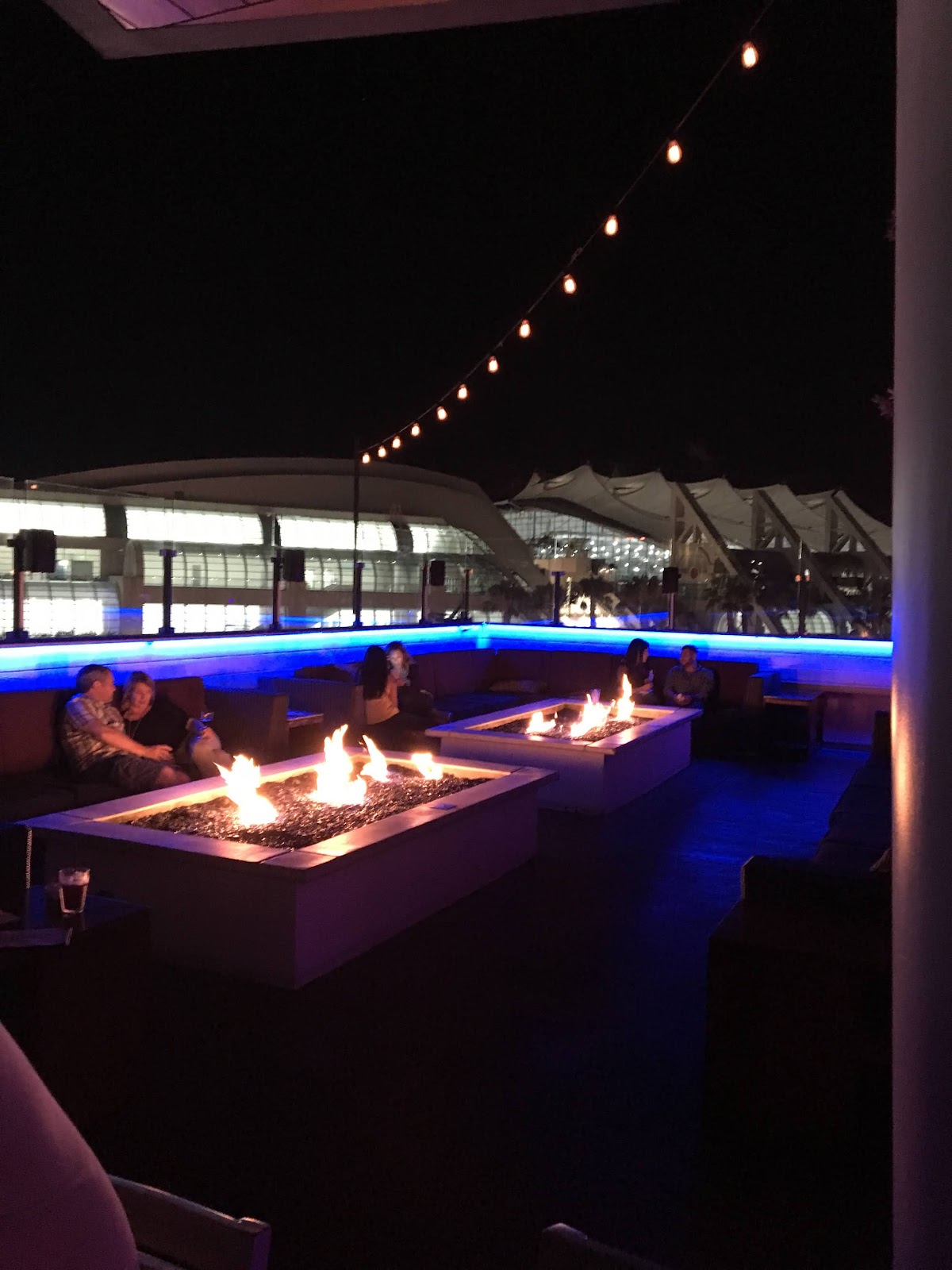 FLOAT Rooftop Lounge — photo 6