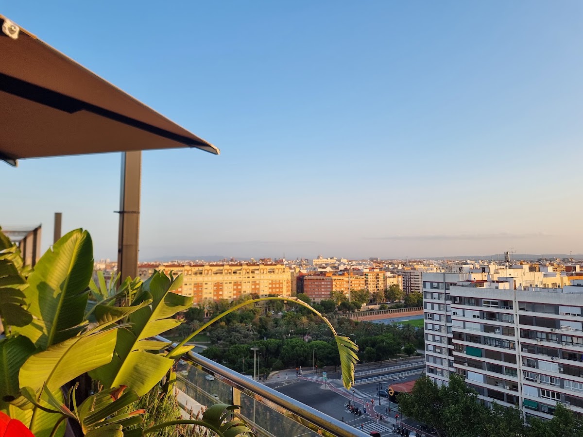Sky Bar Novotel Valencia Lavant — photo 6