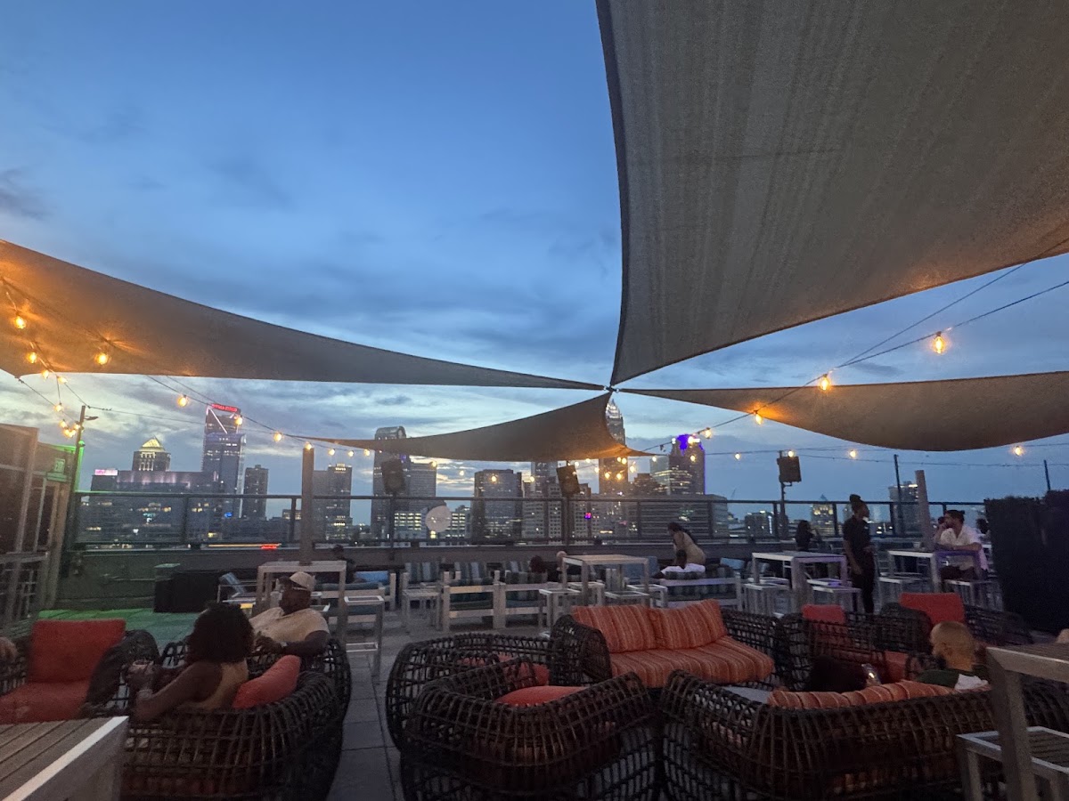 City Lights Rooftop — photo 6