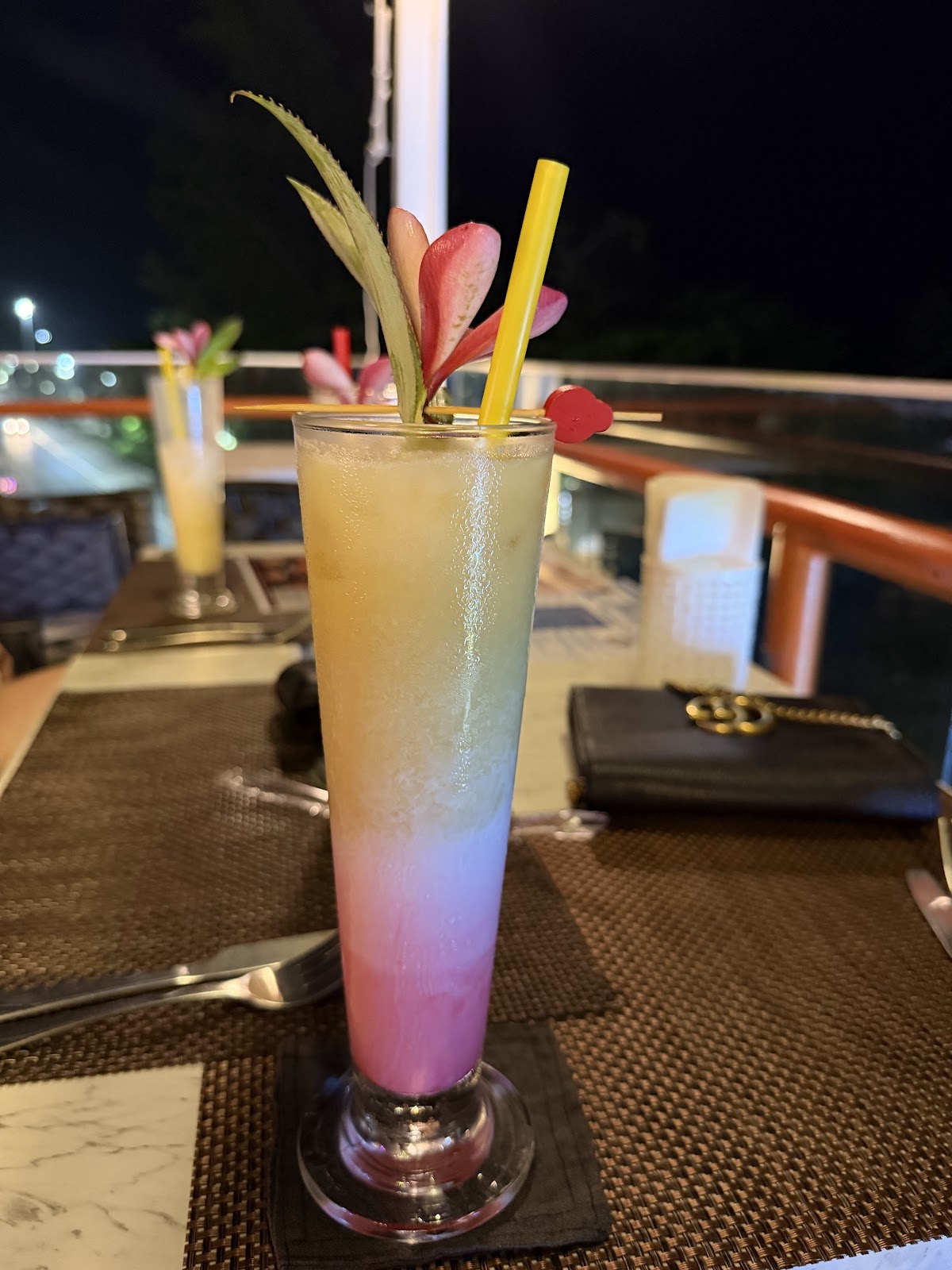 Starz Rooftop Bar & Restaurant — photo 6