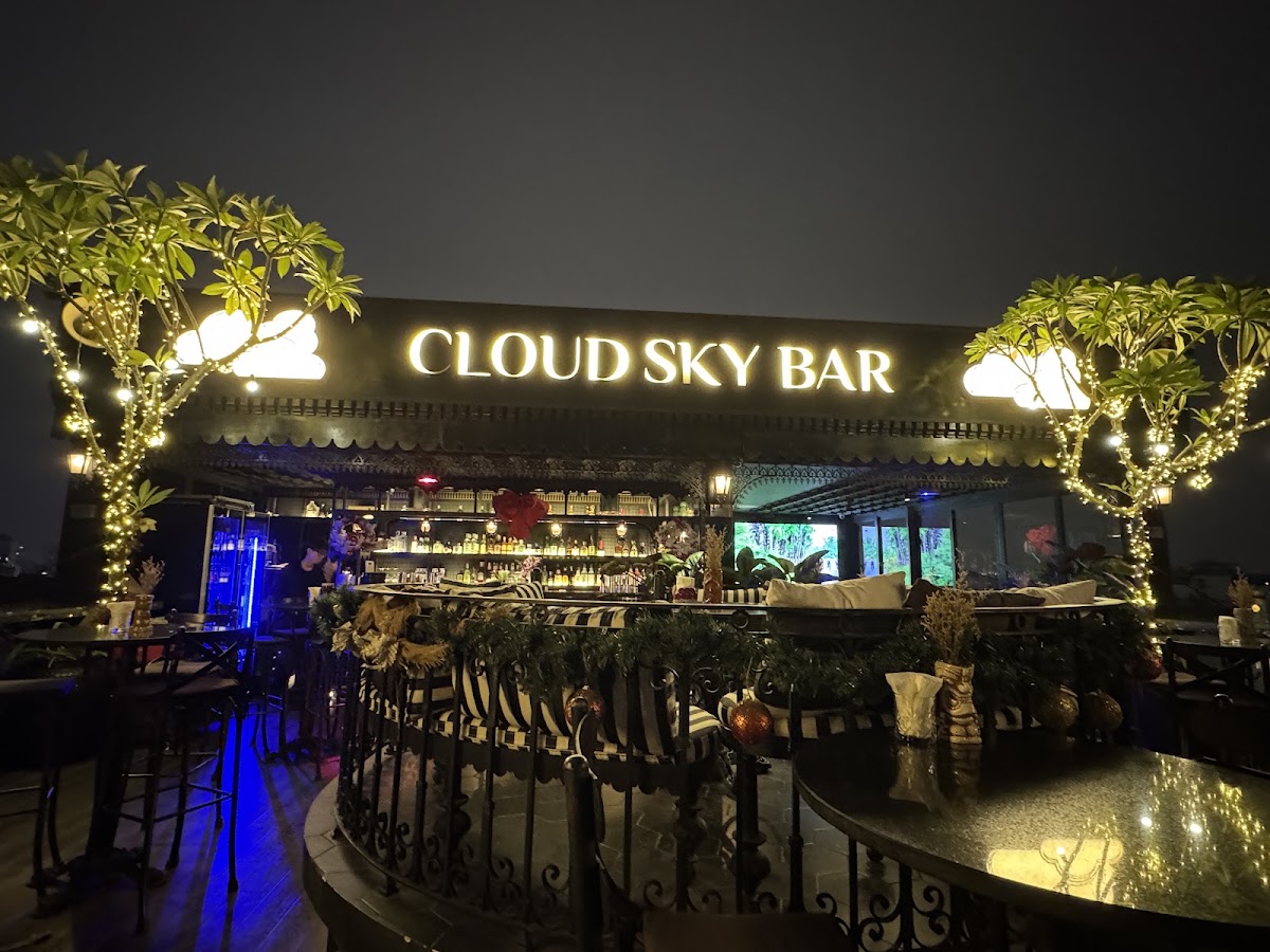 Cloud Sky Bar Hanoi — photo 6