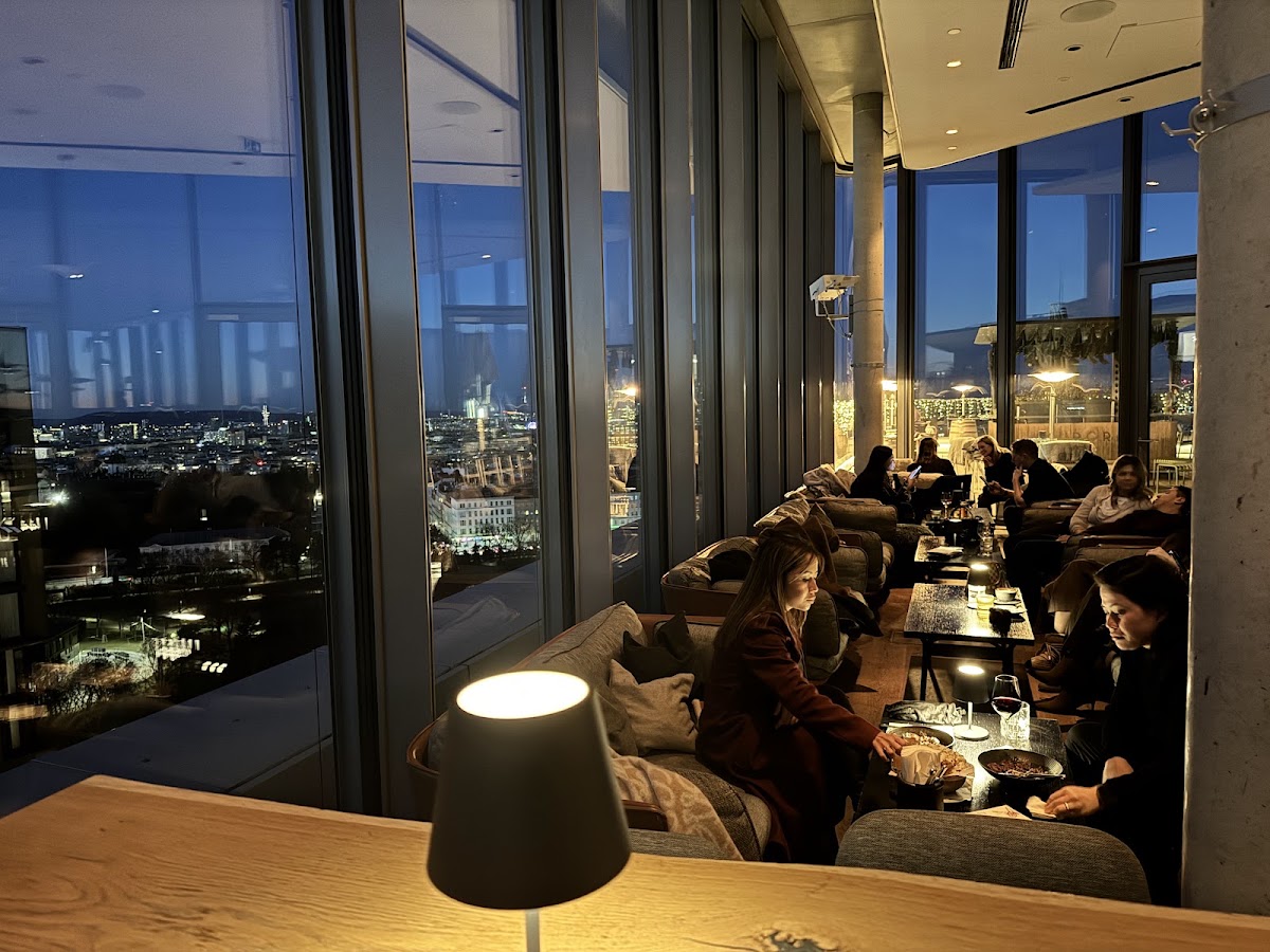 Aurora Rooftop Bar — photo 6