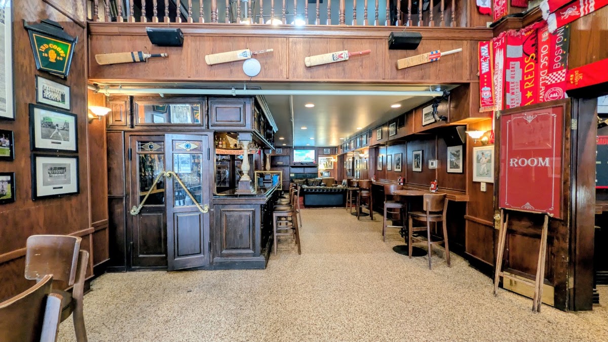 Brit's Pub — photo 6