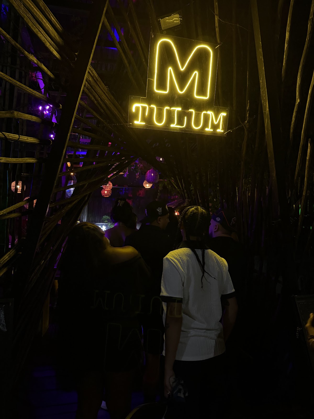 M tulum Hookah & Pool Lounge — photo 6