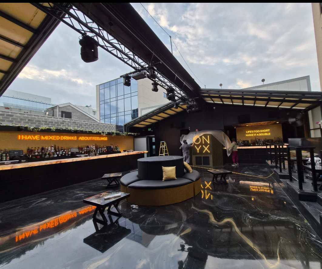 ONYX Rooftop Lounge — photo 6