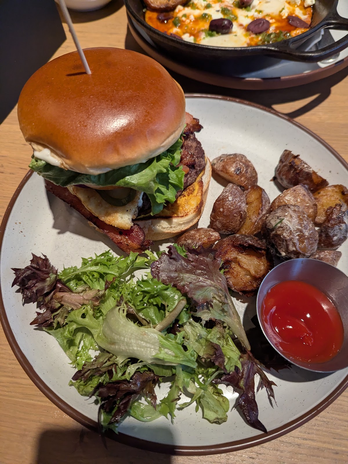 Earls Kitchen + Bar — photo 6
