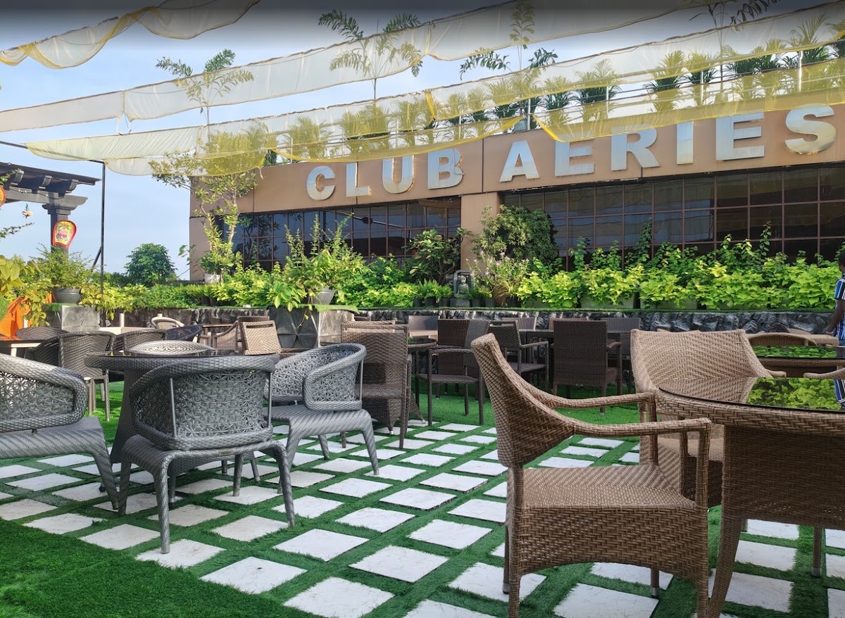 CLUB AERIES - SKYBAR & KITCHEN rooftop view