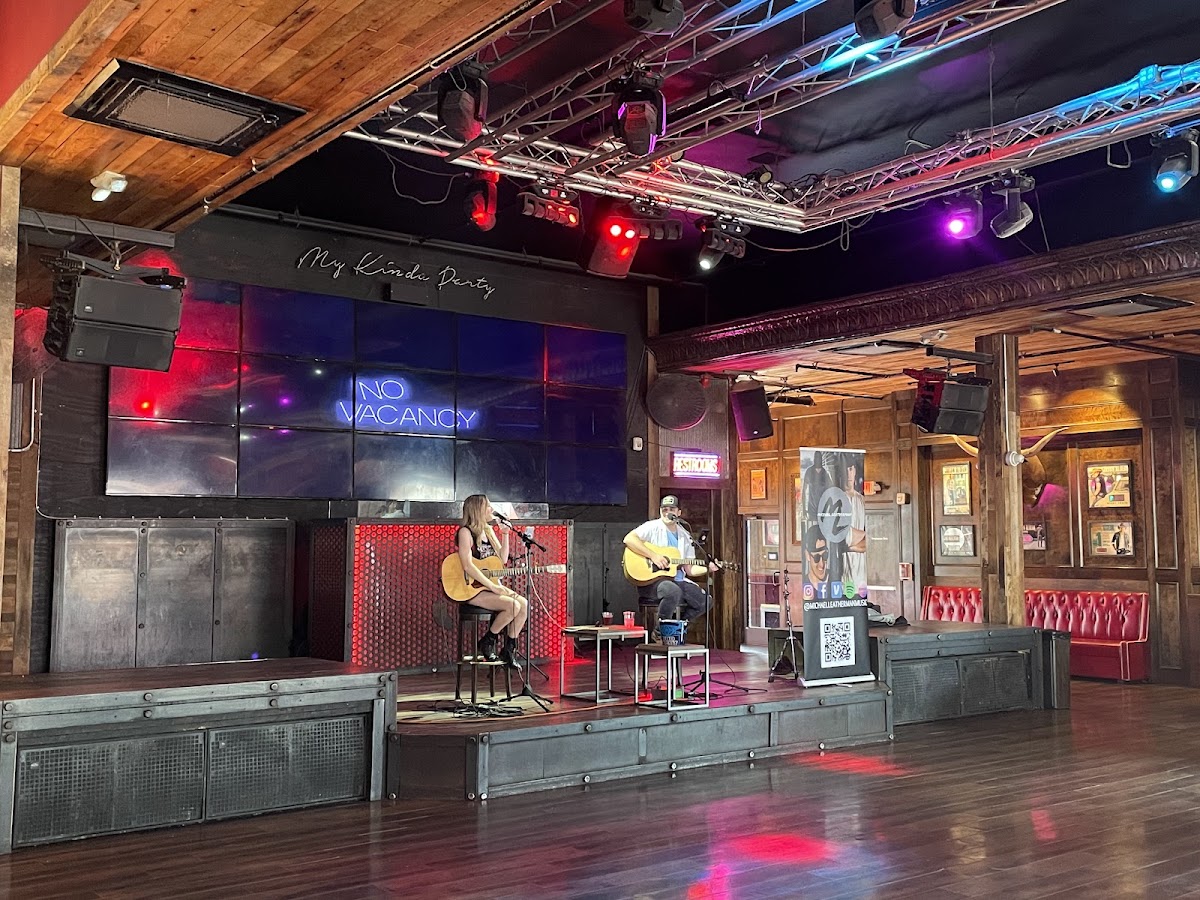Jason Aldean's Kitchen + Rooftop Bar rooftop view