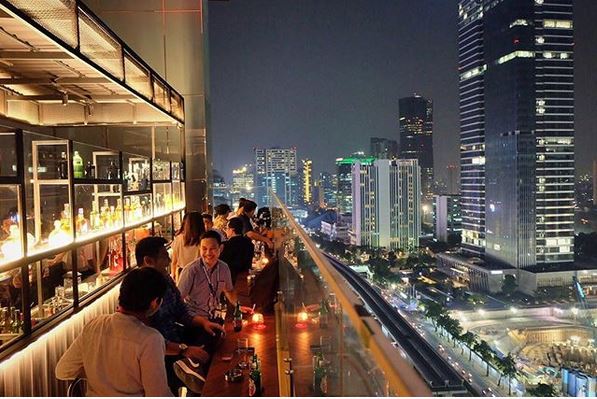 COSTESS Cafe & Bar rooftop view