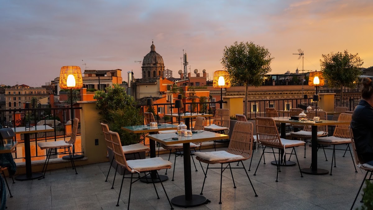 The Vista Rooftop Roma | Pantheon Terrace Bar & Restaurant rooftop view