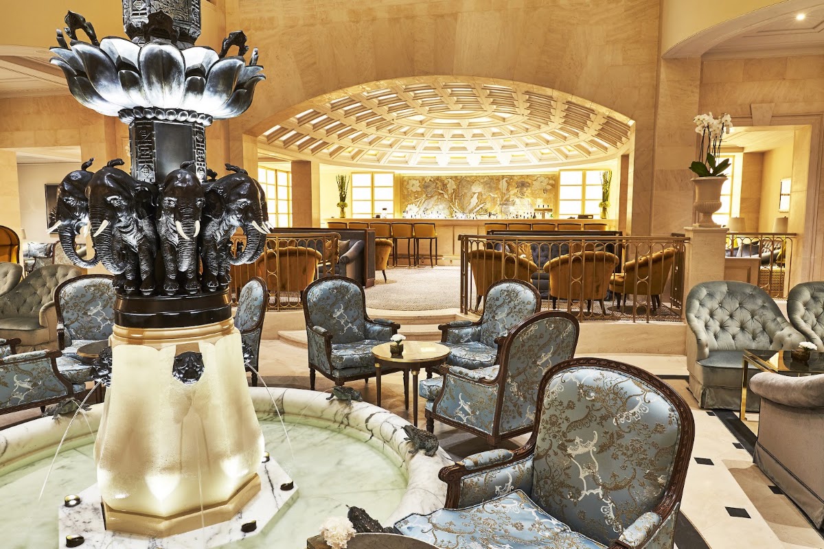 Lobby Lounge & Bar Hotel Adlon rooftop view