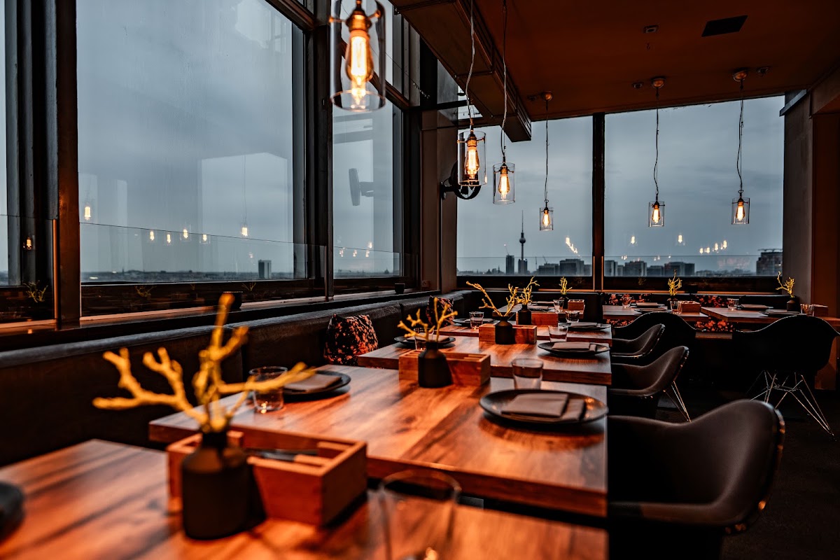 SOLAR Sky-Bar Restaurant Lounge rooftop view