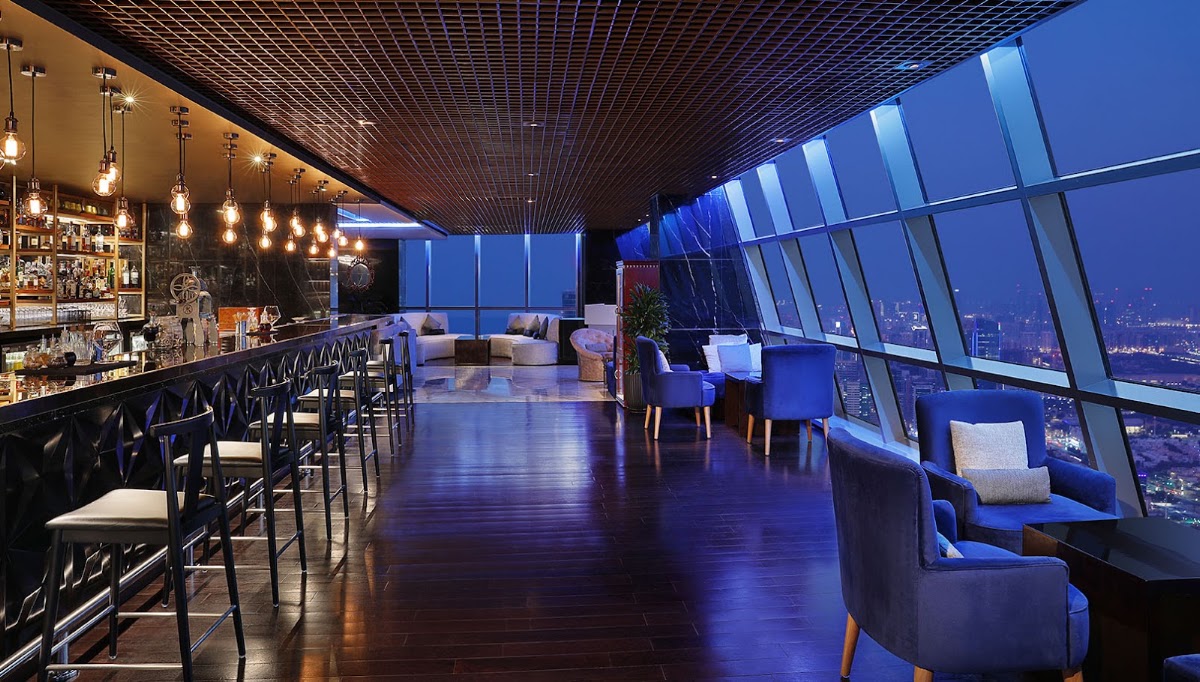 Ray's Bar rooftop view