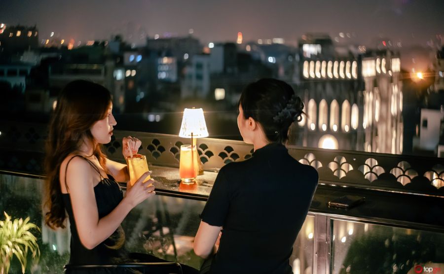 Ozone Sky Lounge & Restaurant Hanoi rooftop view